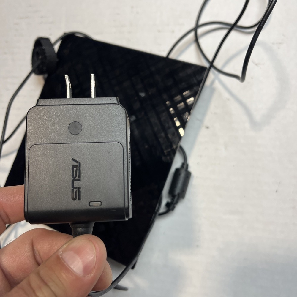 Asus Router - Picture 5 of 5